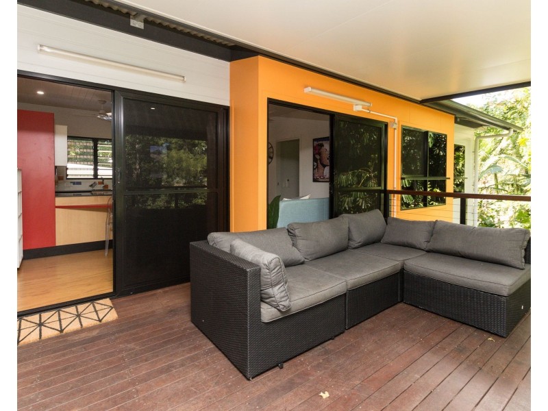 5 Law Street, Cairns North QLD 4870