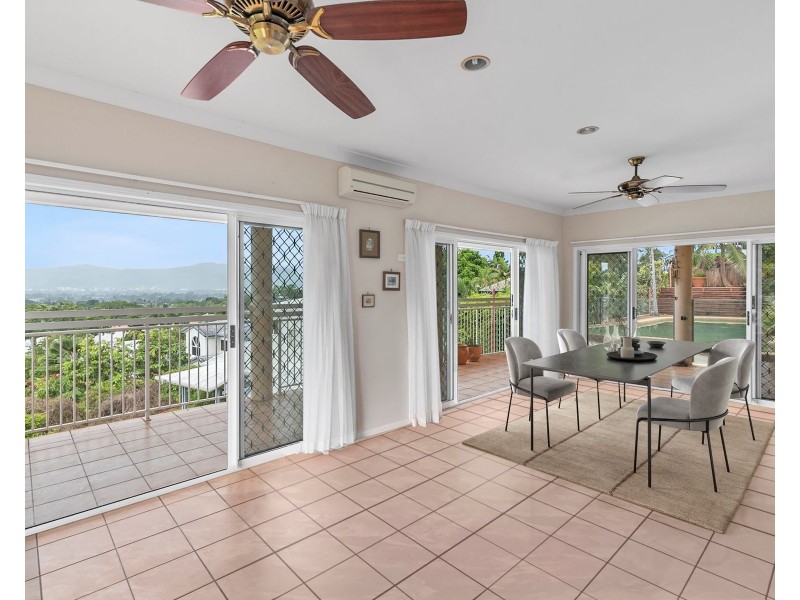 7 Rosemont Court, Mooroobool QLD 4870