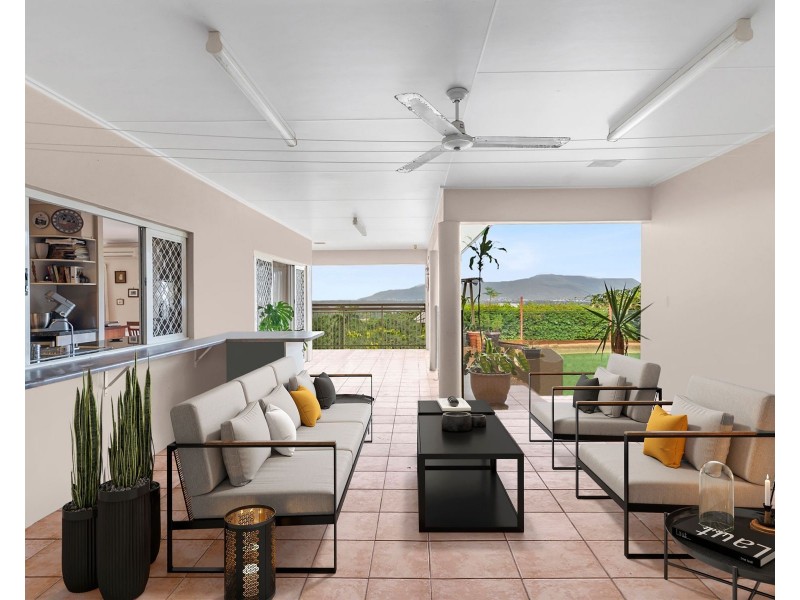 7 Rosemont Court, Mooroobool QLD 4870