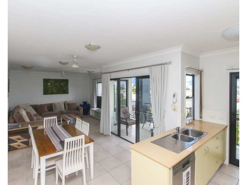 42/93-95 McLeod Street, Cairns City QLD 4870