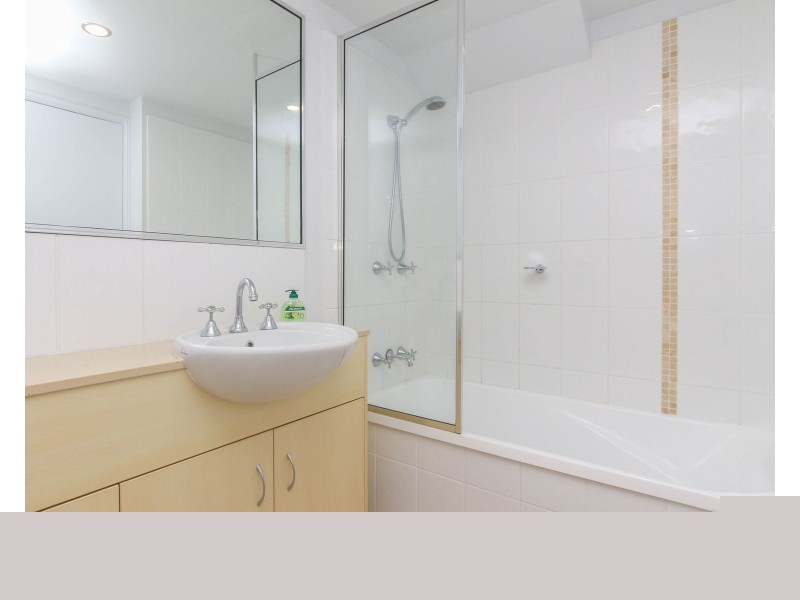 42/93-95 McLeod Street, Cairns City QLD 4870