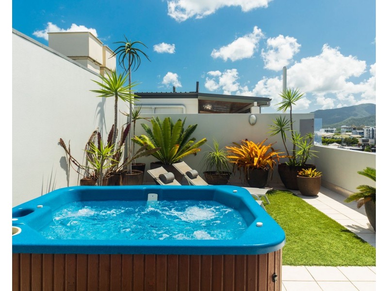 42/93-95 McLeod Street, Cairns City QLD 4870