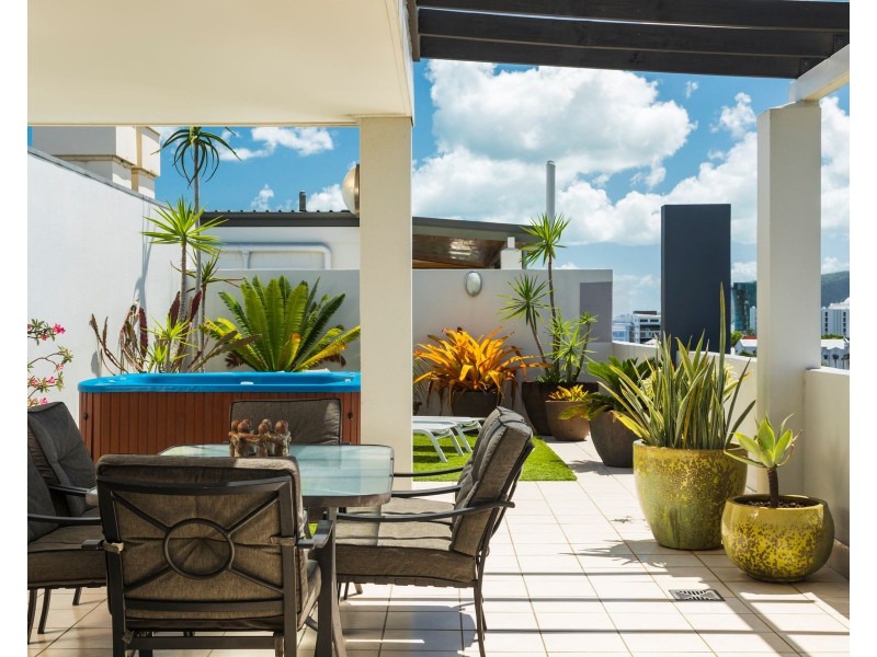 42/93-95 McLeod Street, Cairns City QLD 4870