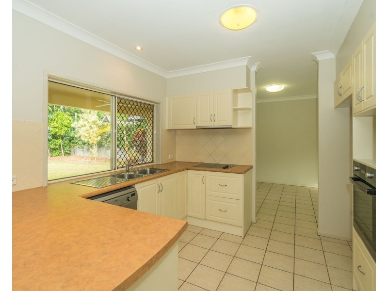 13 Shamrock Avenue, Brinsmead QLD 4870