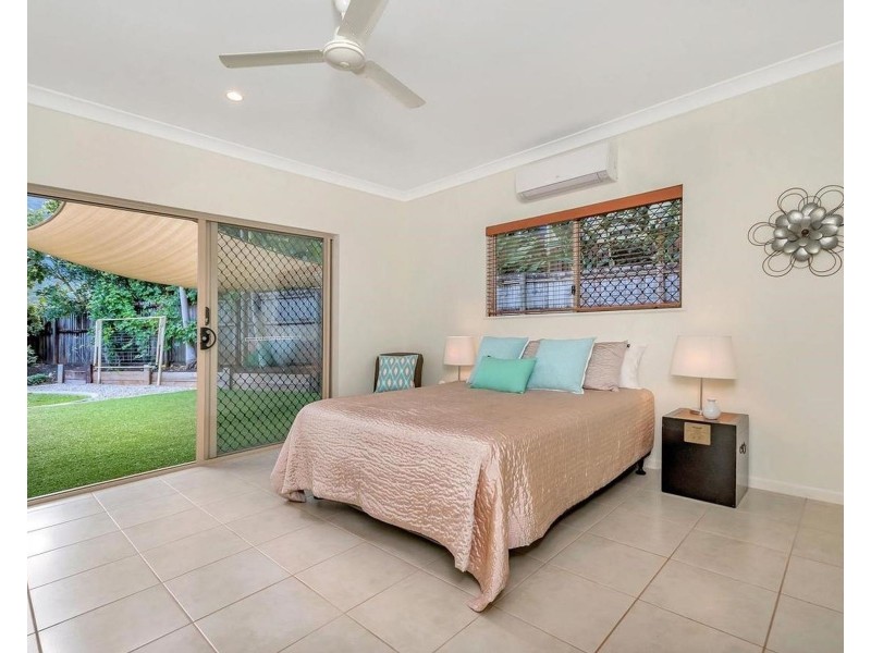 5 Fantan Close, Redlynch QLD 4870