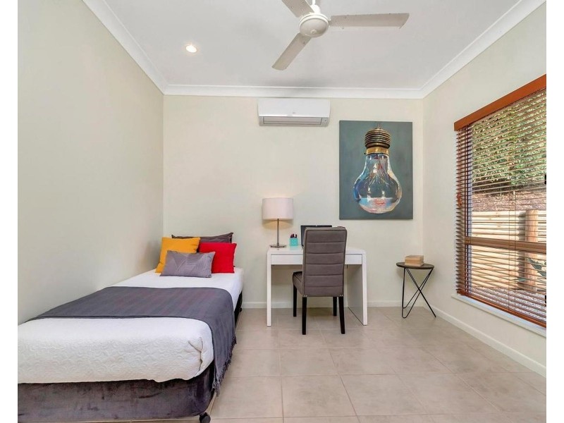 5 Fantan Close, Redlynch QLD 4870