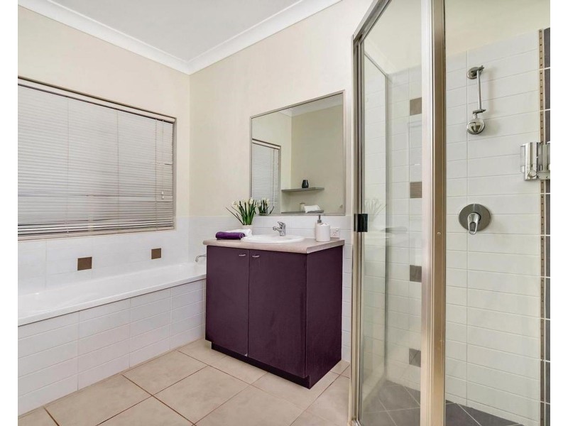 5 Fantan Close, Redlynch QLD 4870