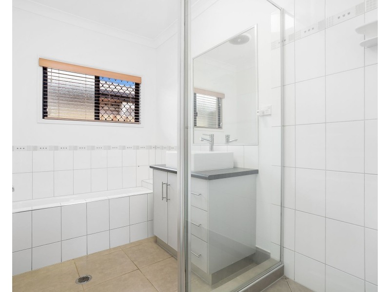 143 Fitzmaurice Drive, Bentley Park QLD 4869