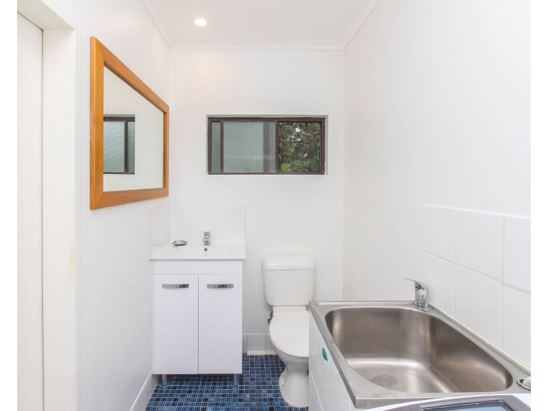 11/4 McPherson Close, Edge Hill QLD 4870