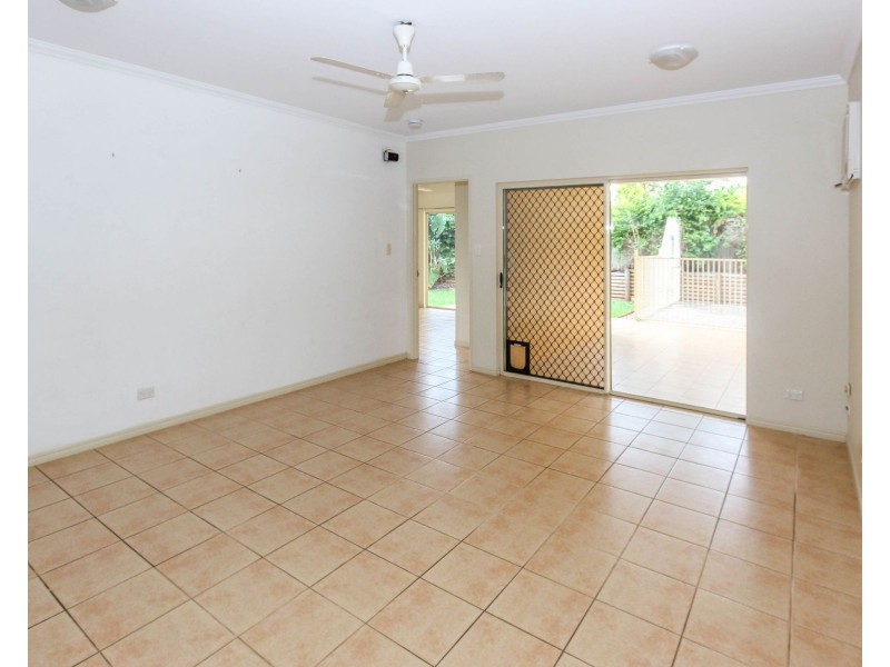 8 Shamrock Avenue, Brinsmead QLD 4870