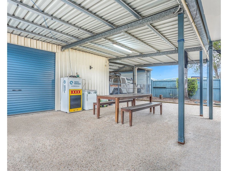 15 Veivers Close, Westcourt QLD 4870