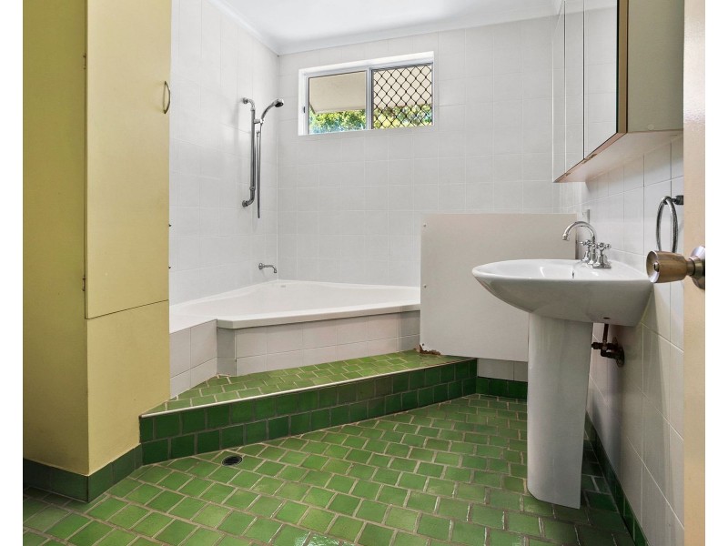 4/23 Hibiscus Lane, Holloways Beach QLD 4878