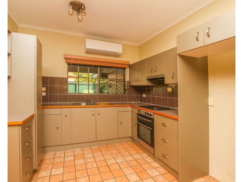 1/23 Hibiscus Lane, Holloways Beach QLD 4878