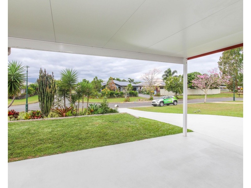 5 Picnic Street, White Rock QLD 4868