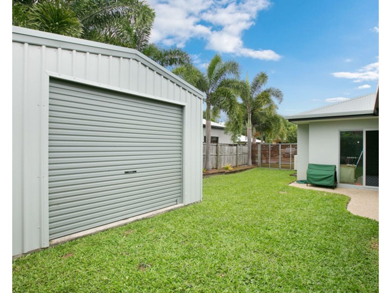 1 Chystanthus Street, Trinity Park QLD 4879