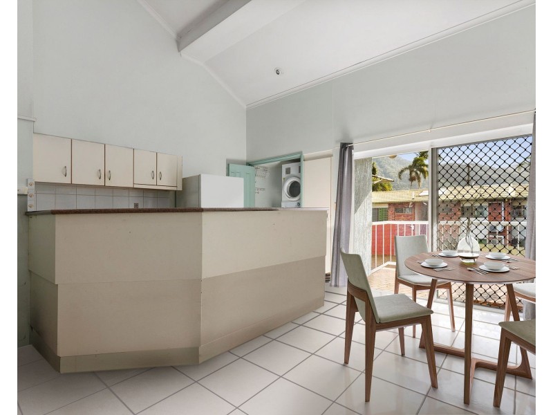 4/176 Hoare Street, Manoora QLD 4870