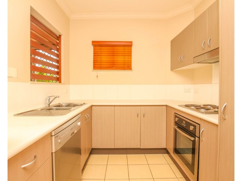 305/22-24 Ward Street, Mooroobool QLD 4870