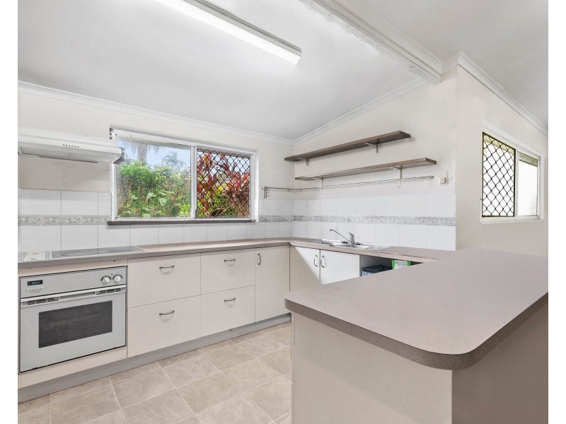 4/3-4 Seary Close, Whitfield QLD 4870