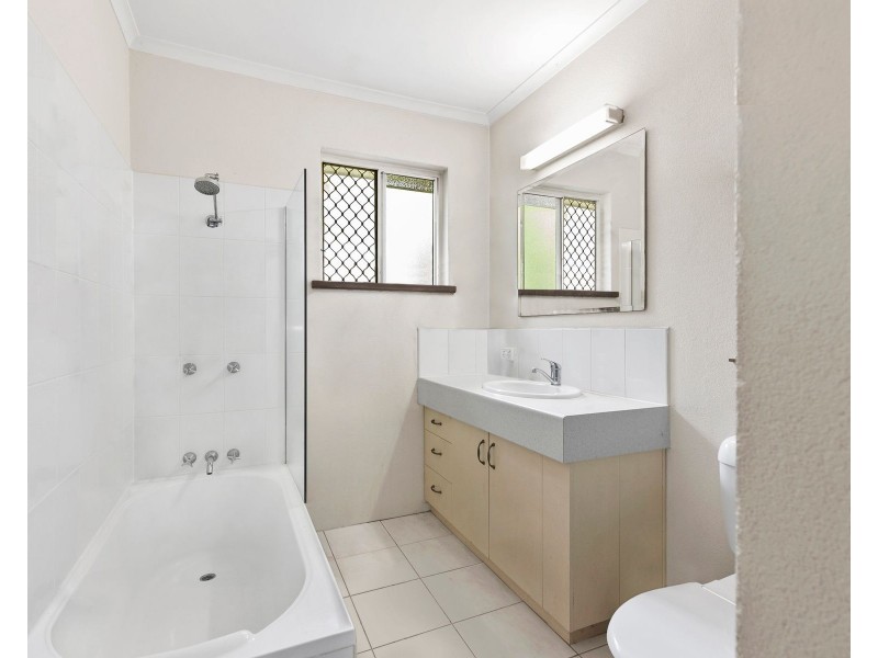 4/3-4 Seary Close, Whitfield QLD 4870
