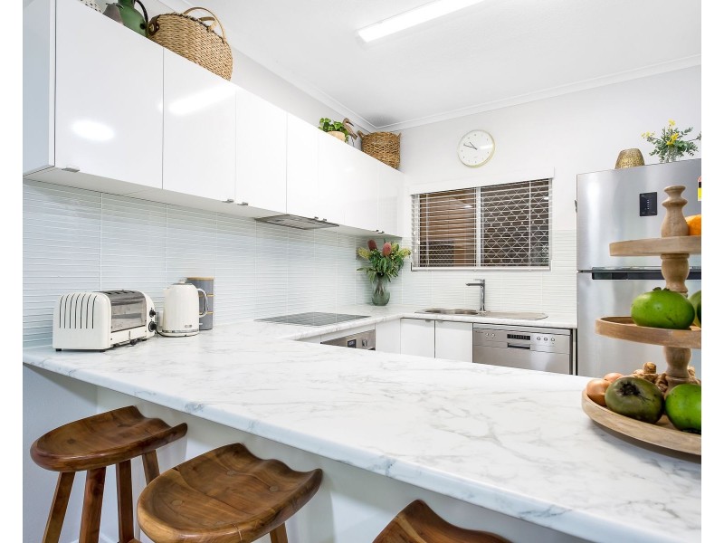 219/191-193 McLeod Street, Cairns North QLD 4870