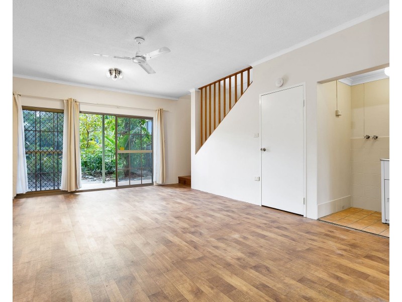 3/23 Hibiscus Lane, Holloways Beach QLD 4878