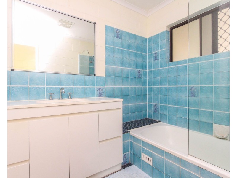 49 Beatrice Street, Mooroobool QLD 4870