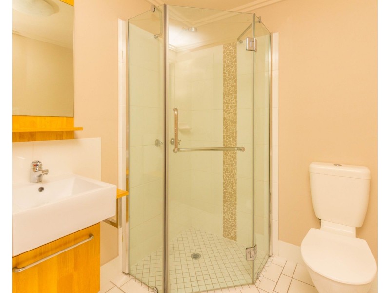 107/22-24 Ward Street, Mooroobool QLD 4870