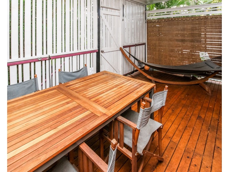 30A Charles Street, Cairns North QLD 4870