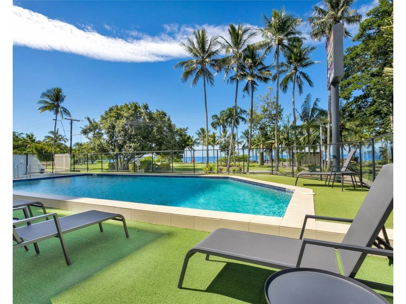 27/249-255 Esplanade, Cairns North QLD 4870