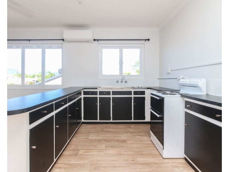 3/227 Aumuller Street, Westcourt QLD 4870