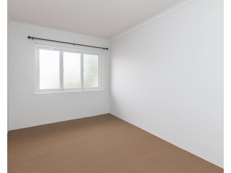 3/227 Aumuller Street, Westcourt QLD 4870