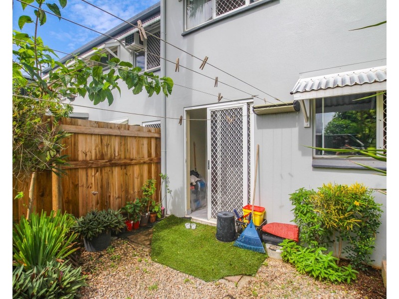 9/5-7 Mintaro Crescent, Woree QLD 4868