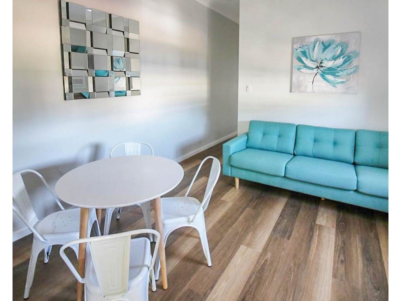 2/281 Severin Street, Parramatta Park QLD 4870