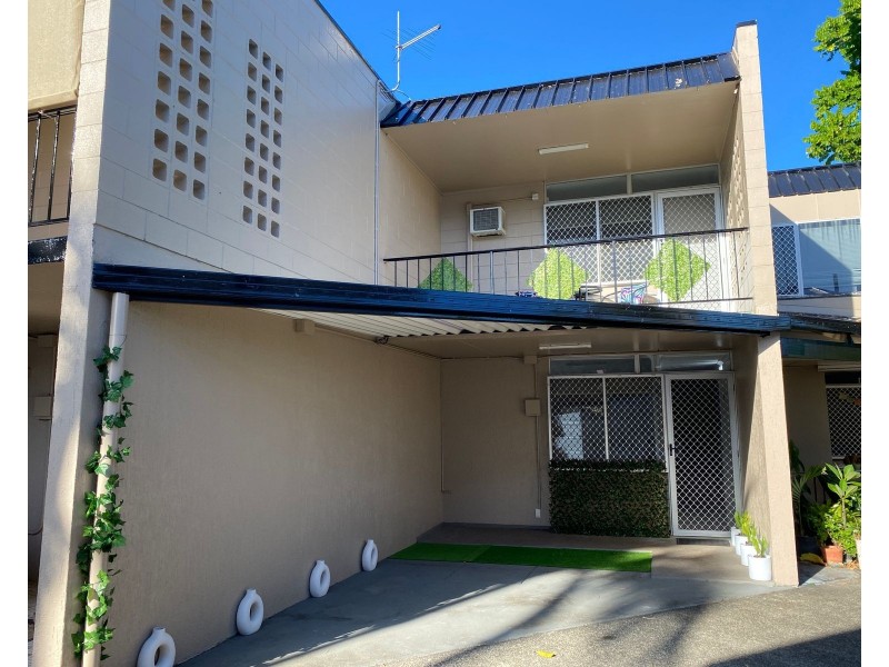 3B/322 Pease Street, Edge Hill QLD 4870