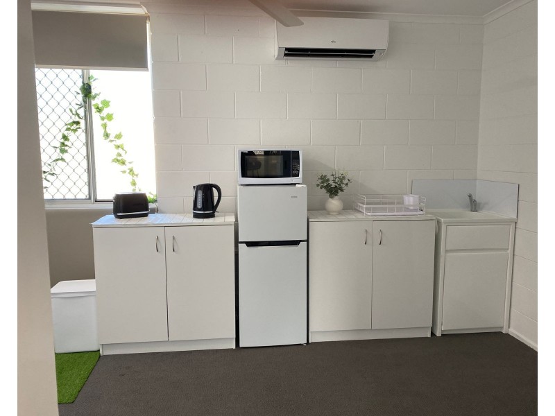 3B/322 Pease Street, Edge Hill QLD 4870