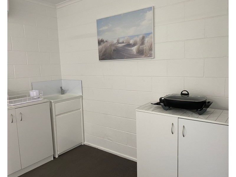 3B/322 Pease Street, Edge Hill QLD 4870