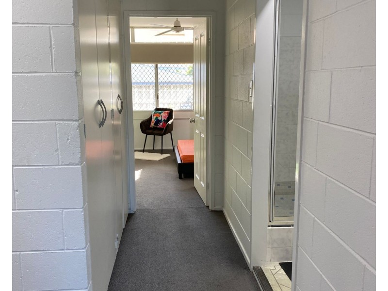 3B/322 Pease Street, Edge Hill QLD 4870