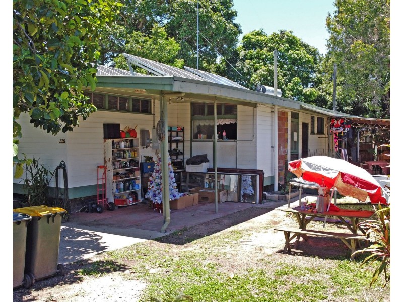 275 Pease Street, Edge Hill QLD 4870