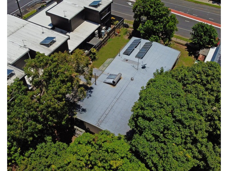 275 Pease Street, Edge Hill QLD 4870