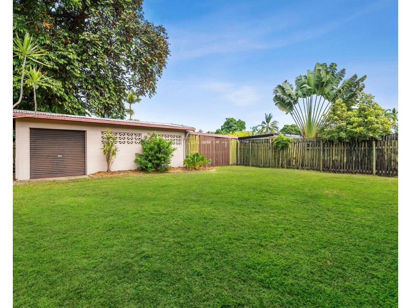 5 Clemson Avenue, Edge Hill QLD 4870