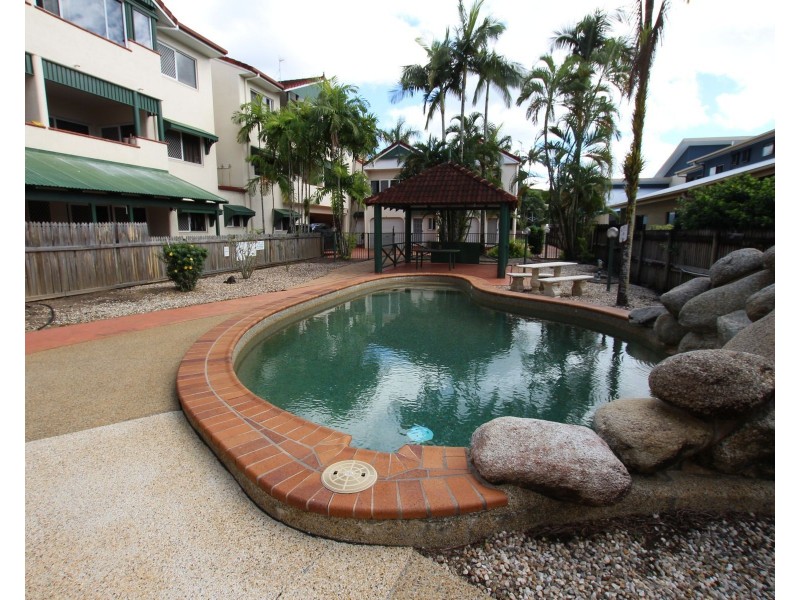 11/5-7 Herries Street, Earlville QLD 4870