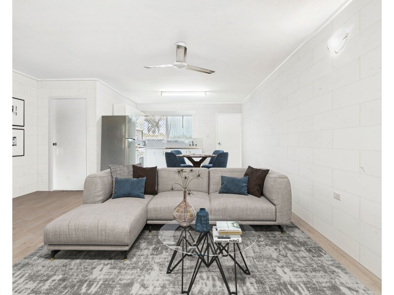 35 Sondrio Street, Woree QLD 4868