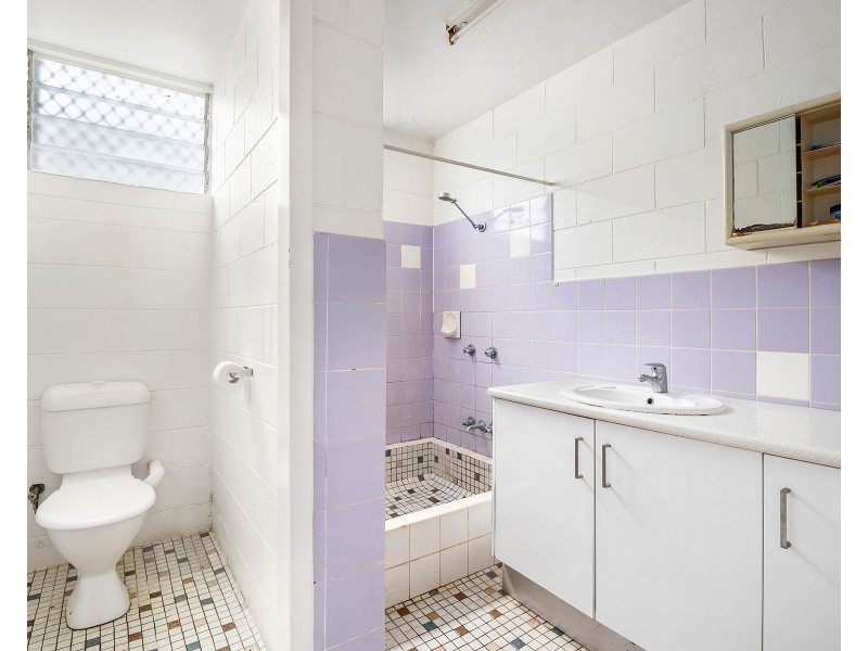 35 Sondrio Street, Woree QLD 4868
