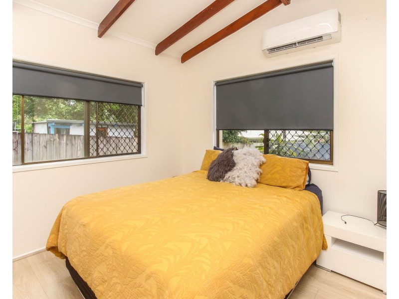 2 Rogers Close, Whitfield QLD 4870