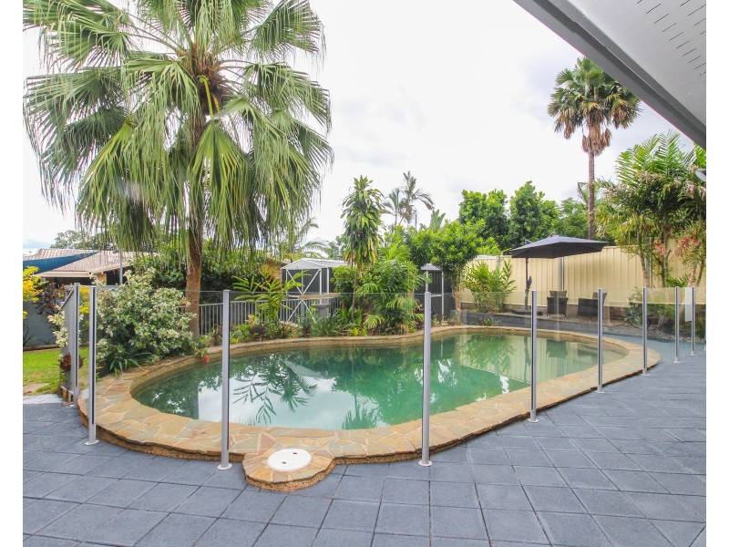 2 Rogers Close, Whitfield QLD 4870