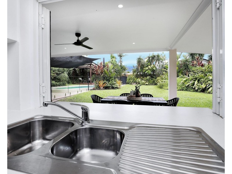 30 Bondi Crescent, Kewarra Beach QLD 4879