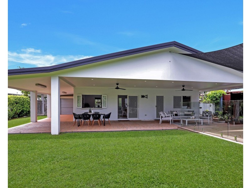 30 Bondi Crescent, Kewarra Beach QLD 4879