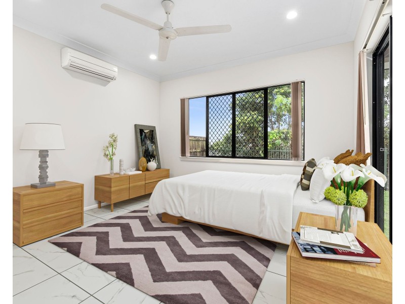 6 Cheyne Close, Bentley Park QLD 4869
