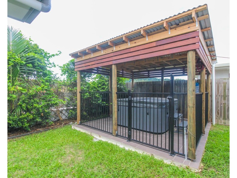 31 Lillydale Way, Trinity Park QLD 4879