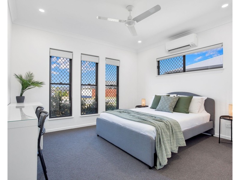 31 Lillydale Way, Trinity Park QLD 4879